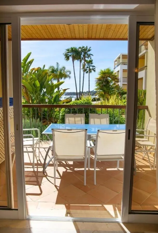3-Bedroom Ground Floor Apartment With Communal Pool In The Heart Of Alvor At07
